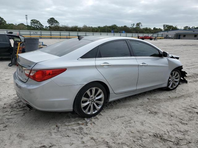 Obraz 3 z 2012 HYUNDAI SONATA SE 2012 z VIN 5NPEC4AB1CH485812