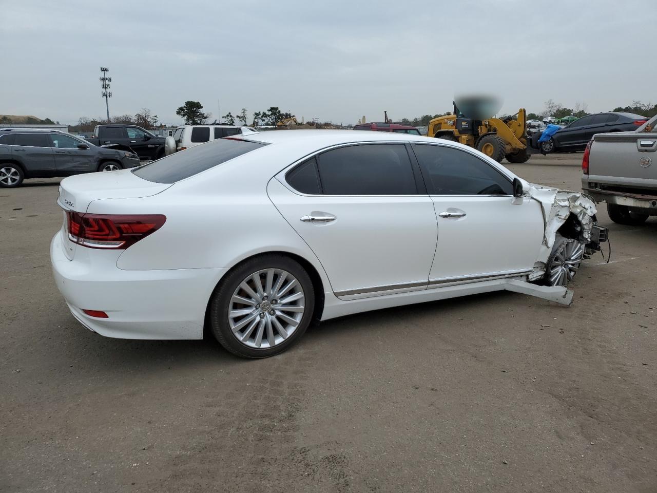 Image 3 of 2013 LEXUS LS 460L 2013 with VIN JTHDL5EFXD5005958