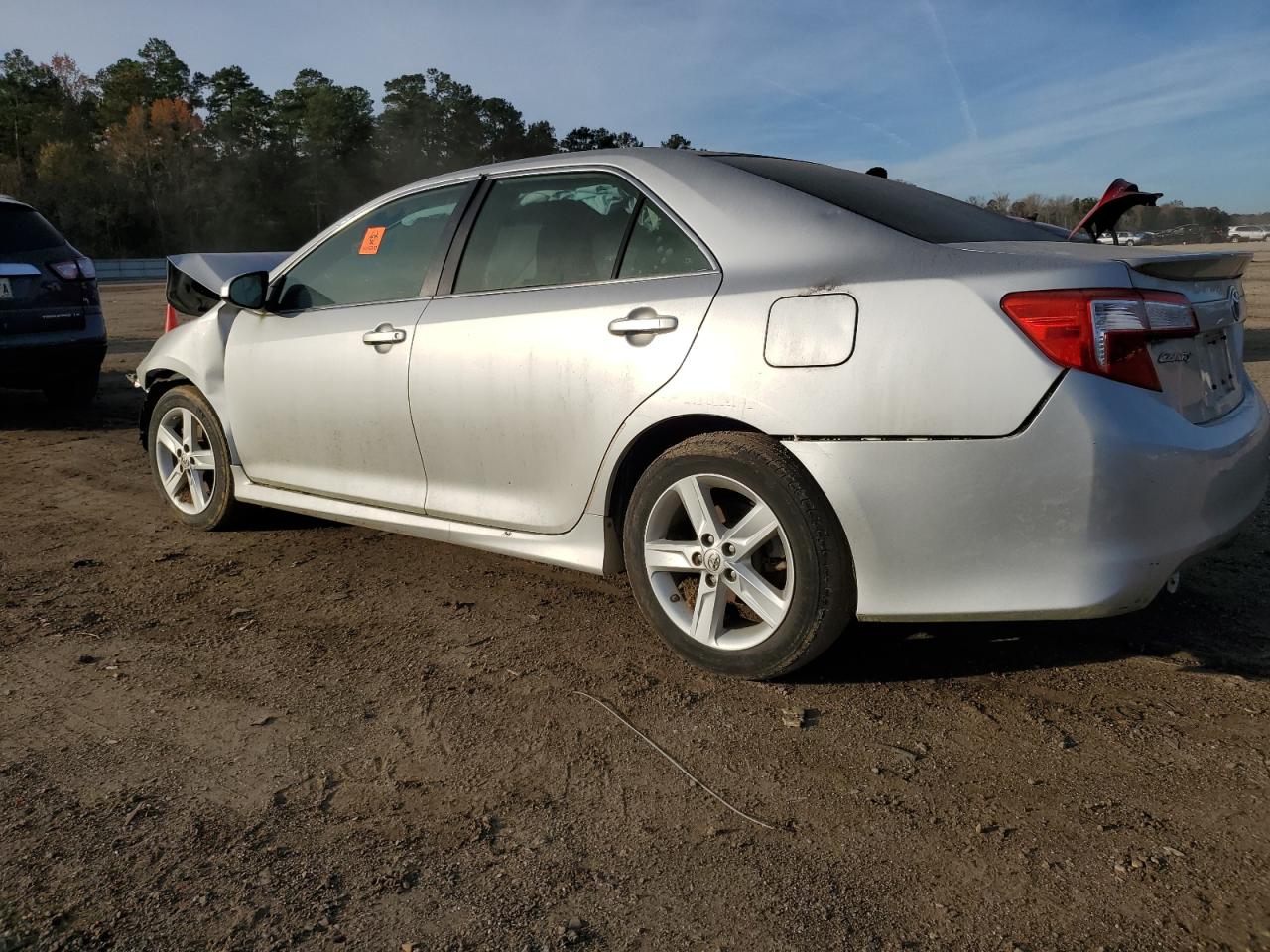 Изображение 2 2014 TOYOTA CAMRY L 2014 с VIN 4T1BF1FK8EU338845