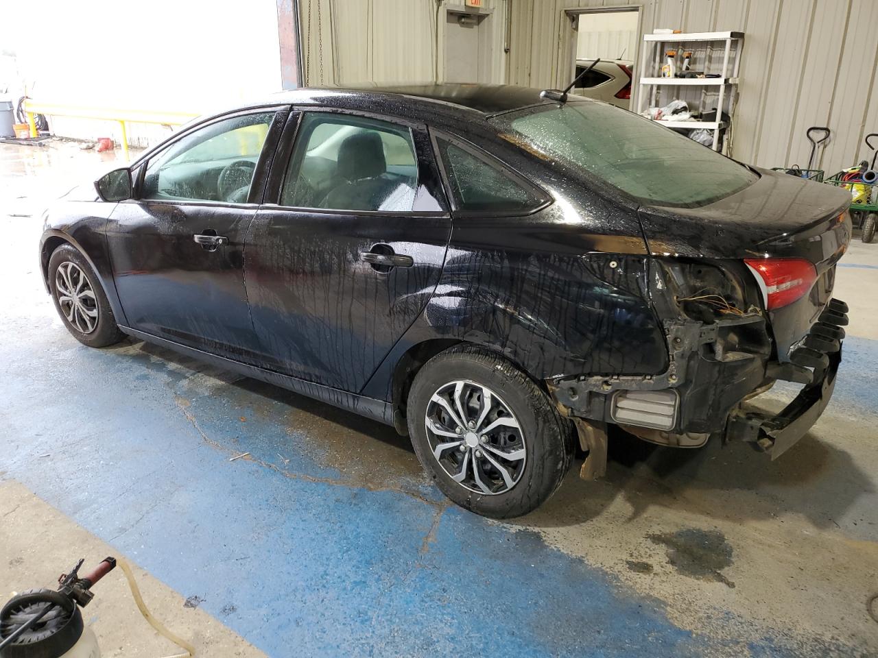 Image 2 of 2018 FORD FOCUS S 2018 with VIN 1FADP3E20JL201069