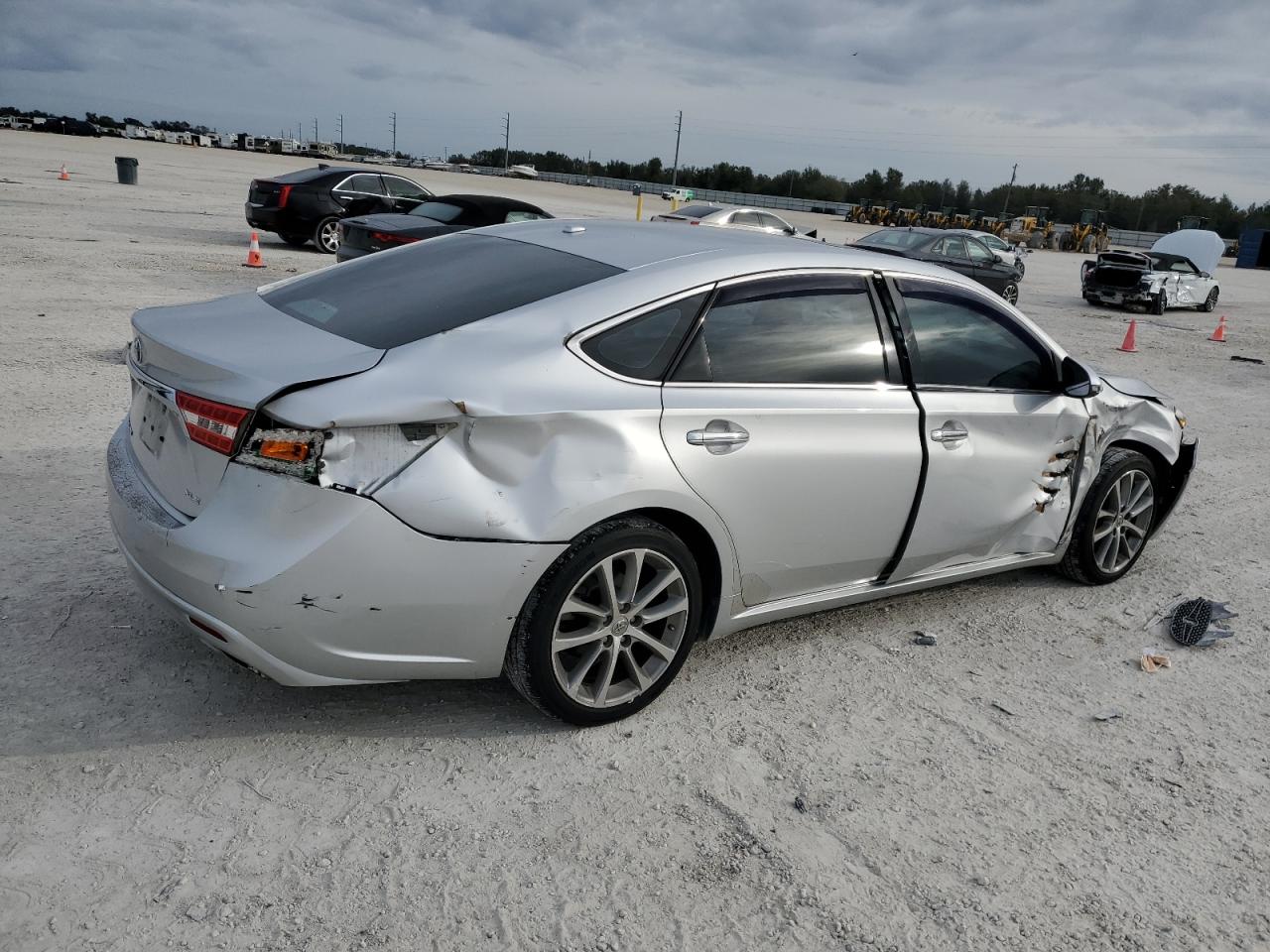 Изображение 3 2014 TOYOTA AVALON BASE 2014 с VIN 4T1BK1EB5EU123825