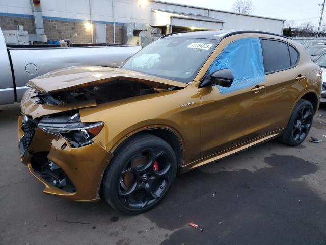 Image 1 of 2022 ALFA ROMEO STELVIO TI 2022 with VIN ZASPAKBN0N7D34177