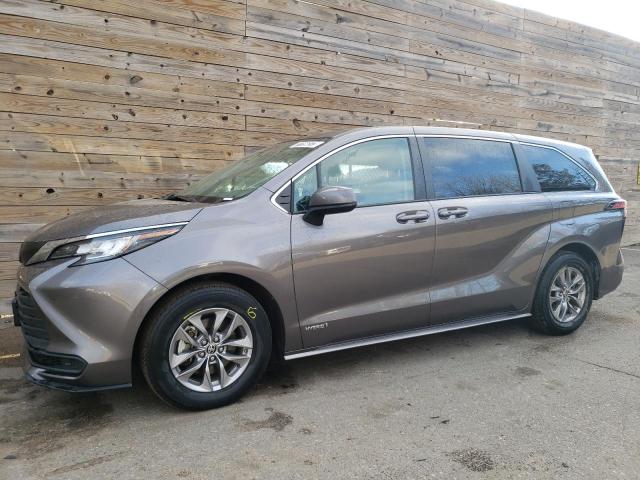 2021 TOYOTA SIENNA LE 2021 image