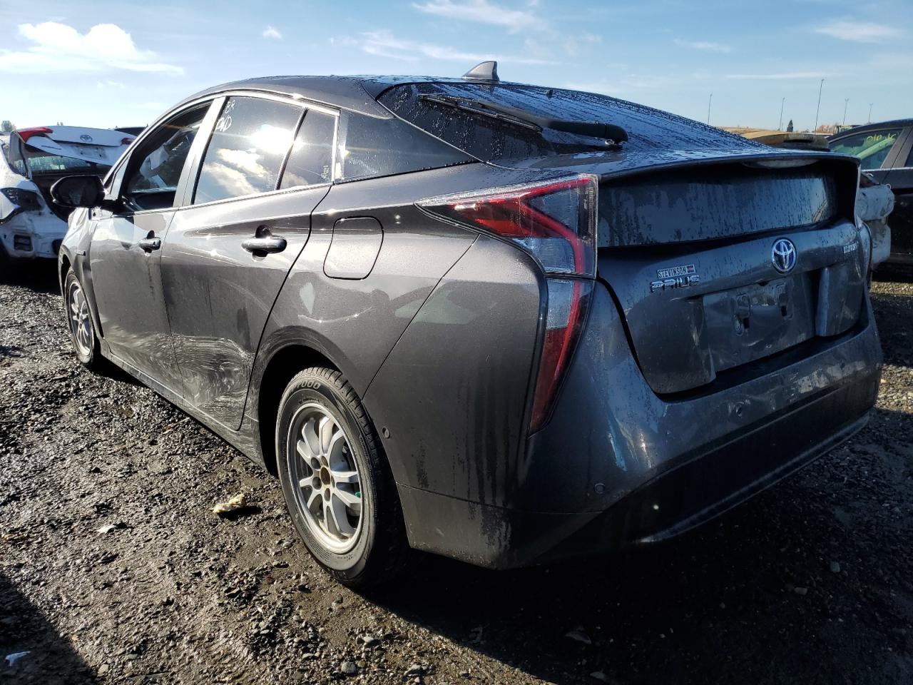 Изображение 2 2018 TOYOTA PRIUS  2018 с VIN JTDKBRFU5J3584770