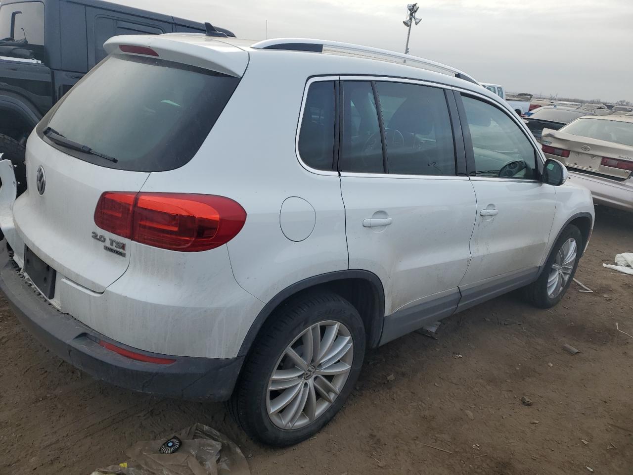 Изображение 3 2014 VOLKSWAGEN TIGUAN S 2014 с VIN WVGBV3AXXEW562592