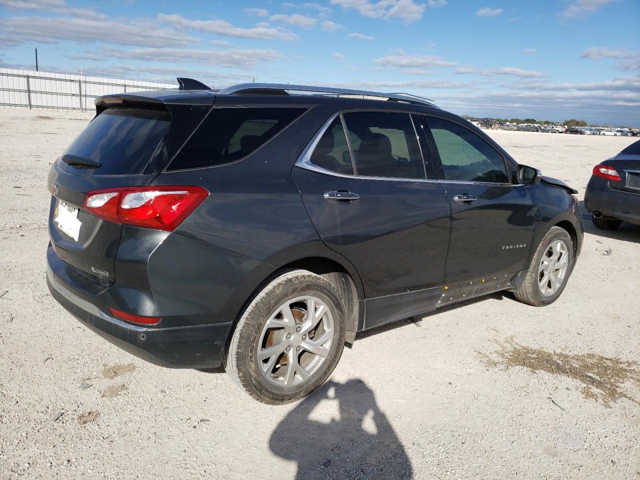 Изображение 3 2018 CHEVROLET EQUINOX PREMIER 2018 с VIN 3GNAXMEV7JS647590