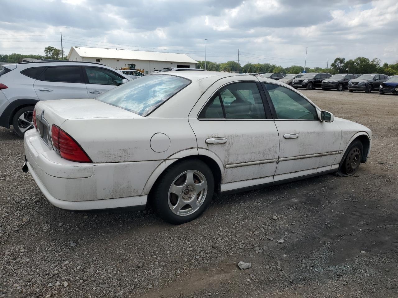 Image 3 of 2000 LINCOLN LS  2000 with VIN 1LNHM87A5YY850302