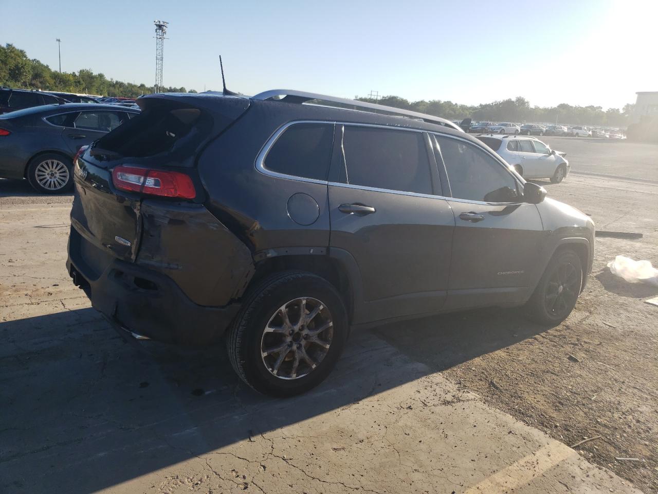 Obraz 3 z 2015 JEEP CHEROKEE LATITUDE 2015 z VIN 1C4PJMCS6FW769236