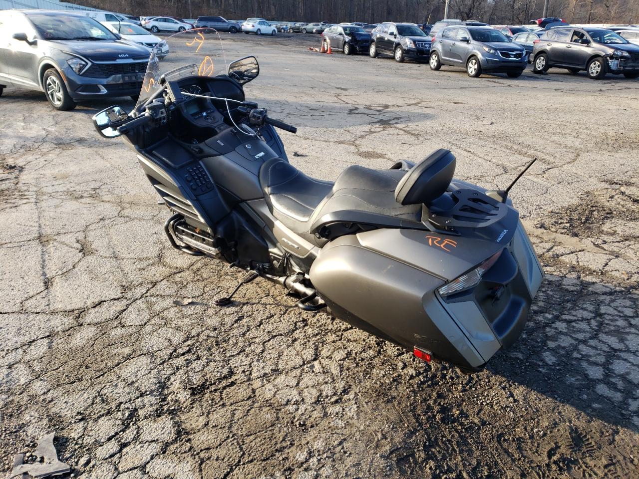 Image 3 of 2016 HONDA GL1800 B 2016 with VIN JH2SC6849GK300619