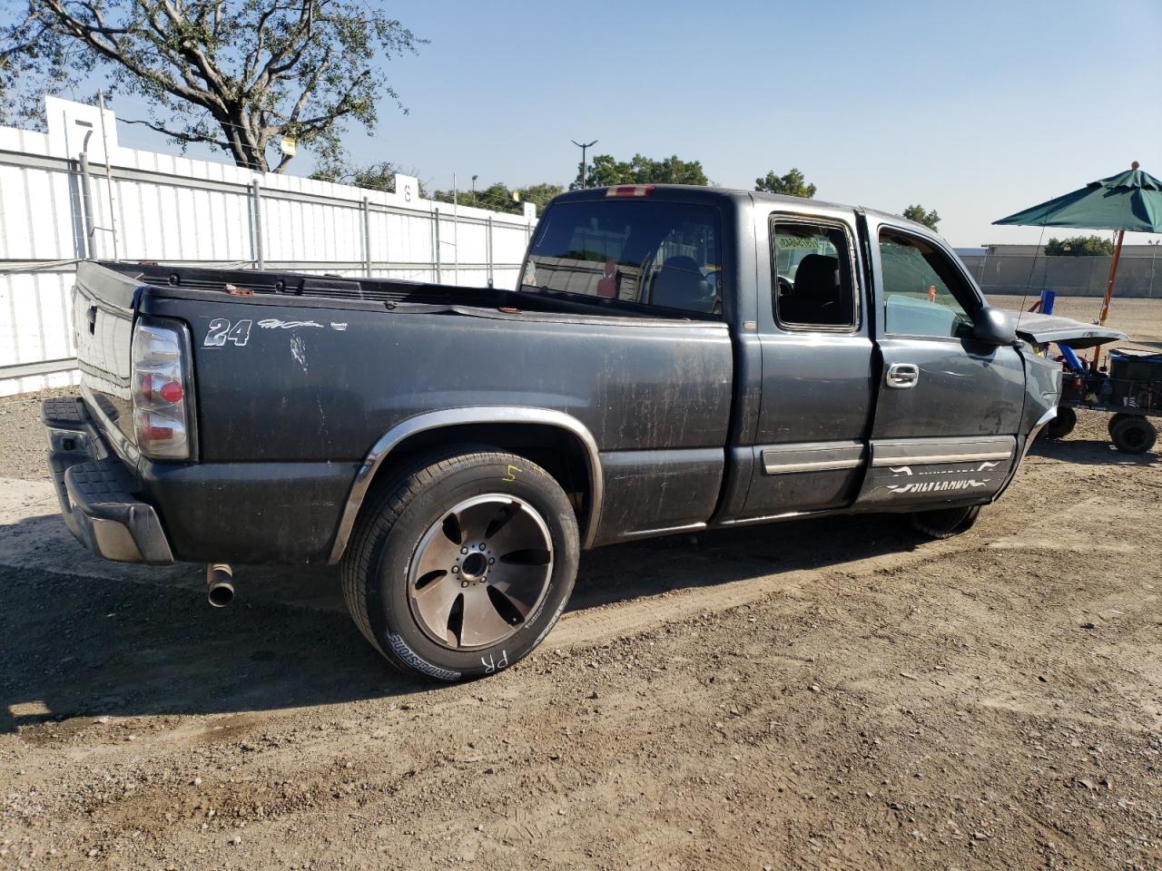 Изображение 3 2004 CHEVROLET SILVERADO C1500 2004 с VIN 1GCEC19X24Z202861