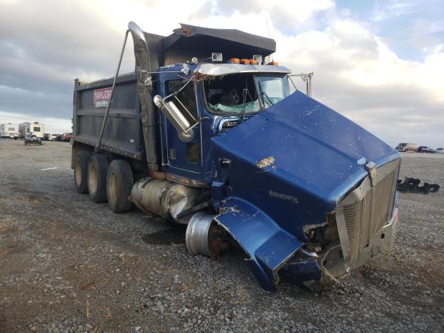 Image 1 of 2000 KENWORTH CONSTRUCTION T800 2000 with VIN 3BKDLB0X6YF847545