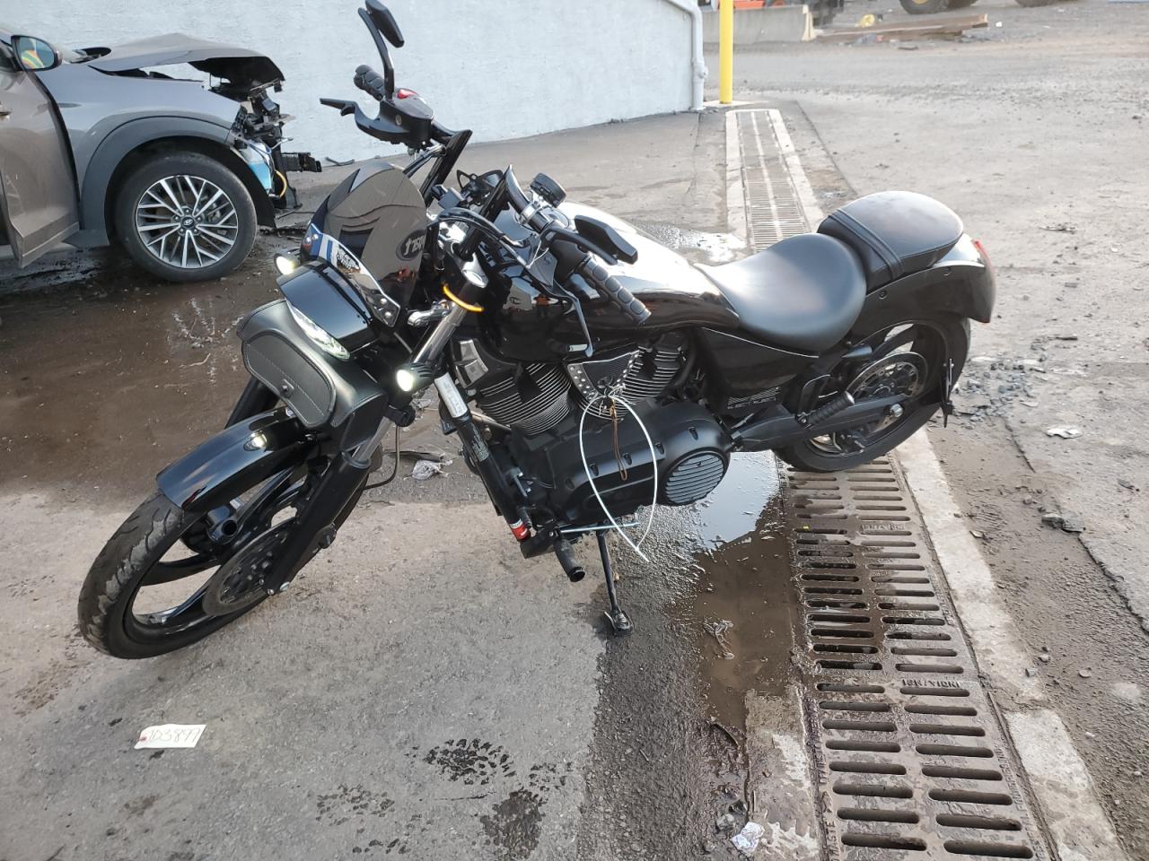Image 2 of 2008 VICTORY MOTORCYCLES VEGAS 8-BALL 2008 with VIN 5VPAB26DX83001902