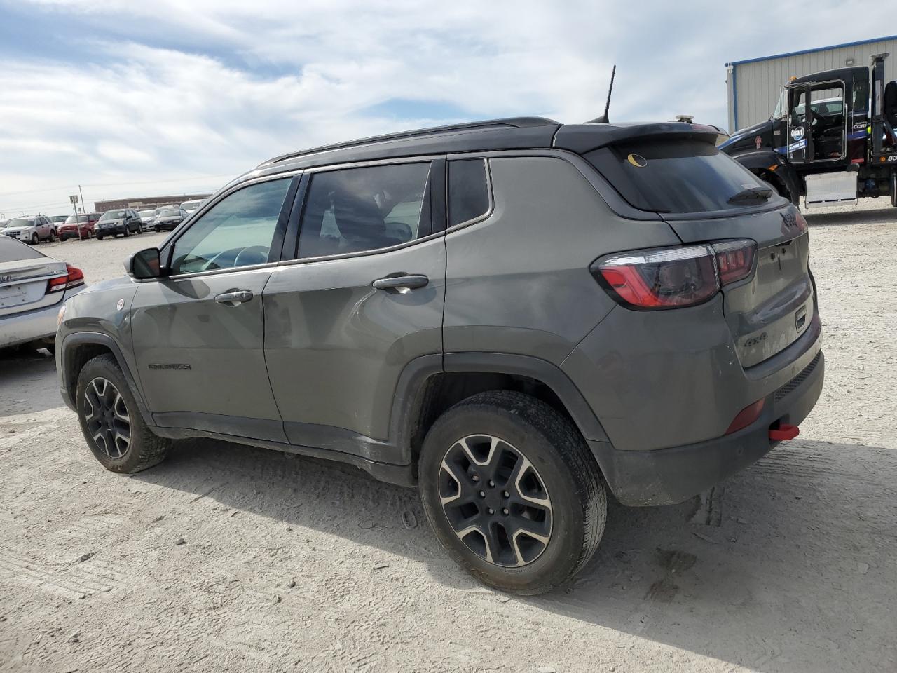 Image 2 of 2021 JEEP COMPASS TRAILHAWK 2021 with VIN 3C4NJDDB2MT600551