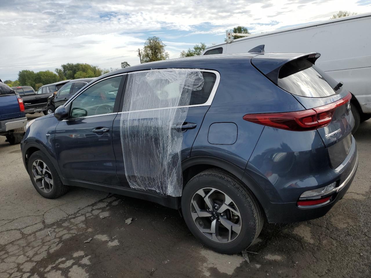 Obraz 2 z 2020 KIA SPORTAGE LX 2020 z VIN KNDPMCAC6L7793880