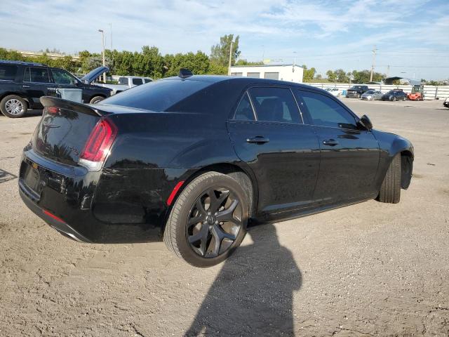 Obraz 3 z 2021 CHRYSLER 300 S 2021 z VIN 2C3CCABT4MH669119