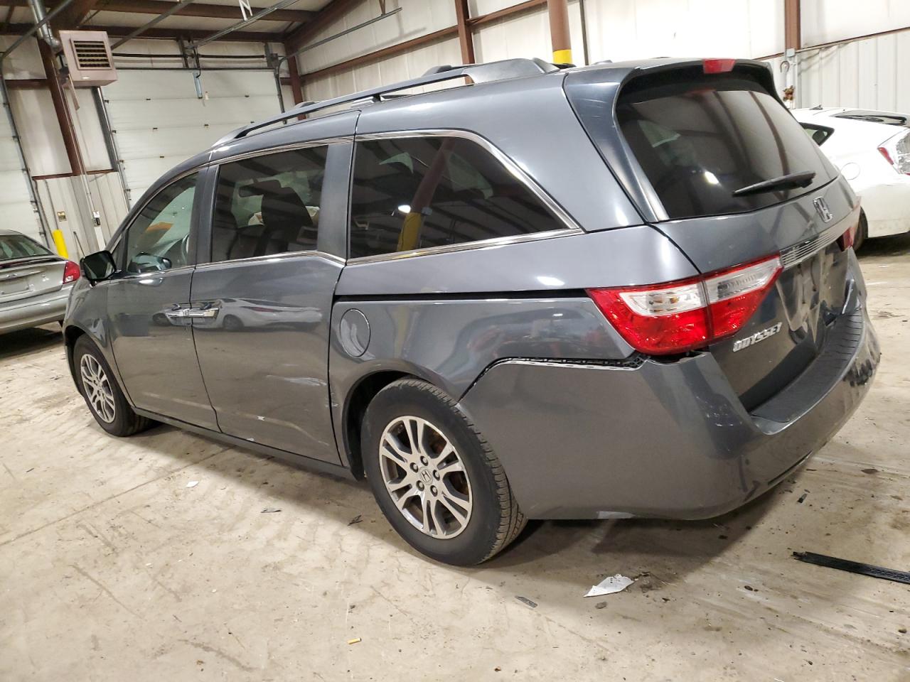 Изображение 2 2013 HONDA ODYSSEY EXL 2013 с VIN 5FNRL5H68DB053198