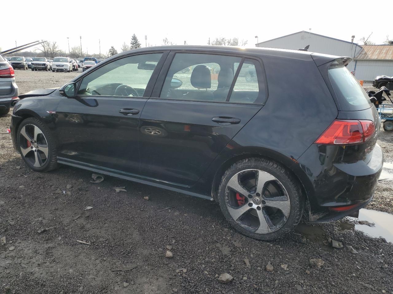 Изображение 2 2017 VOLKSWAGEN GTI S/SE 2017 с VIN 3VW447AU5HM033016