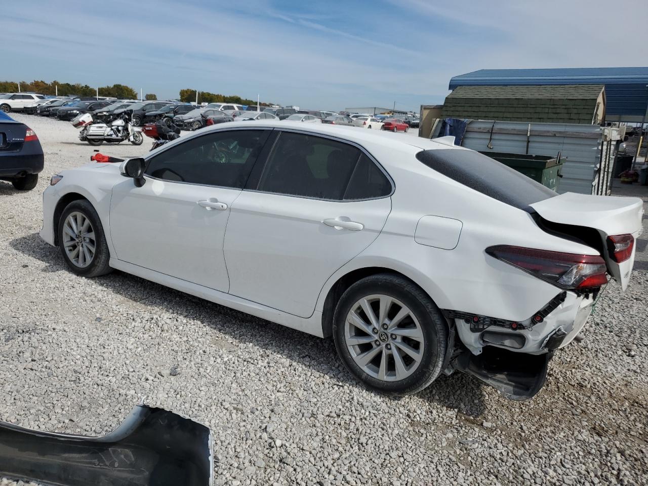 Изображение 2 2023 TOYOTA CAMRY LE 2023 с VIN 4T1R11AK8PU102249