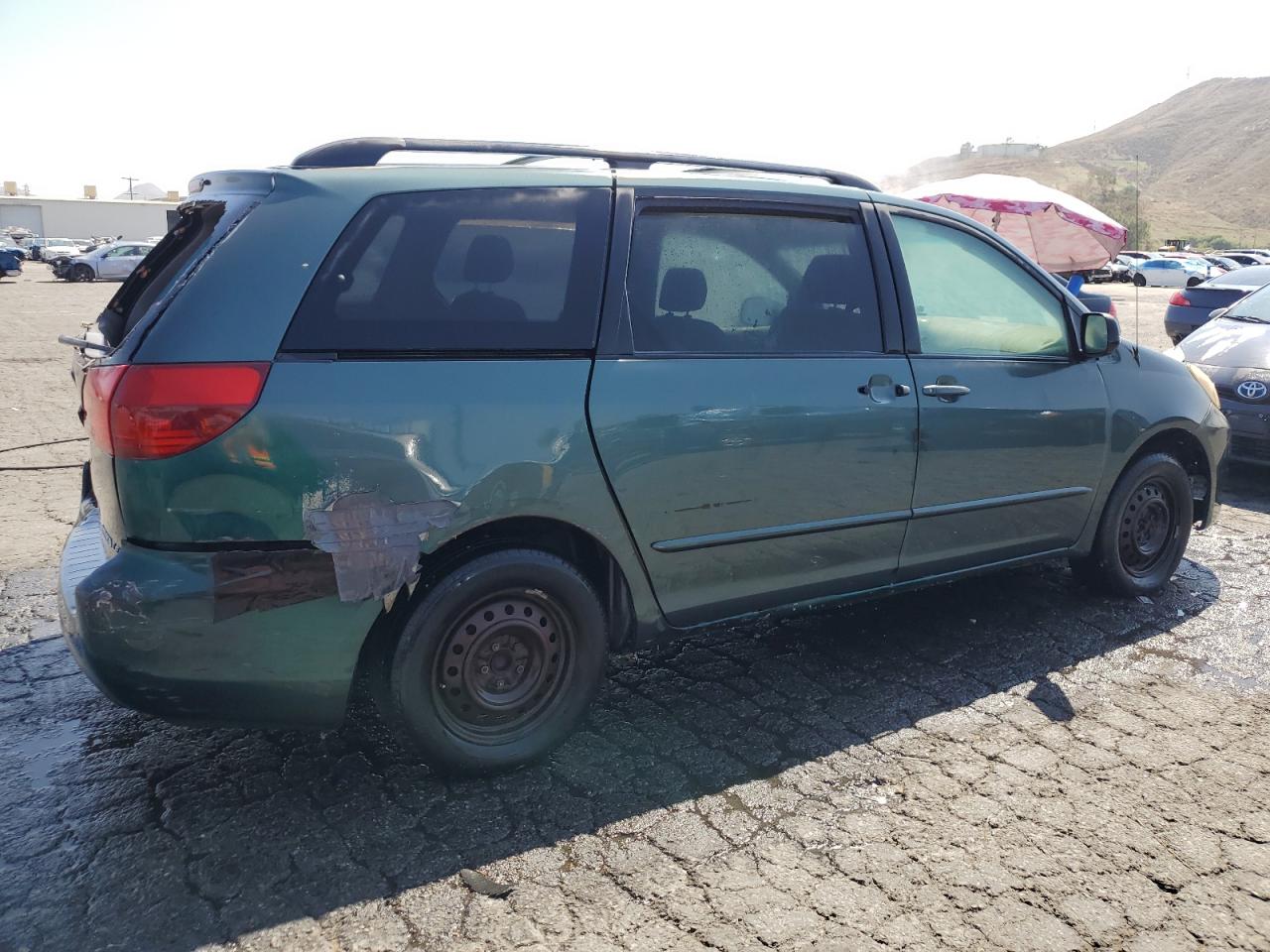 Obraz 3 z 2004 TOYOTA SIENNA CE 2004 z VIN 5TDZA23C44S038114
