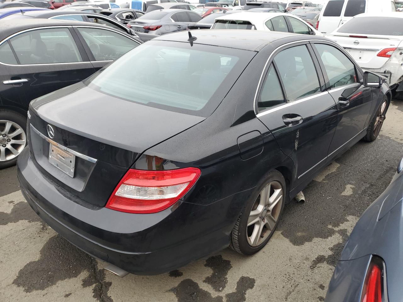 Obraz 3 z 2010 MERCEDES-BENZ C 300 2010 z VIN WDDGF5EB5AR111814