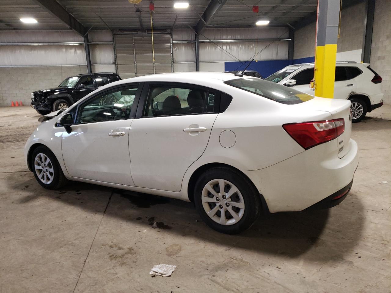 Obraz 2 z 2015 KIA RIO LX 2015 z VIN KNADM4A39F6462095