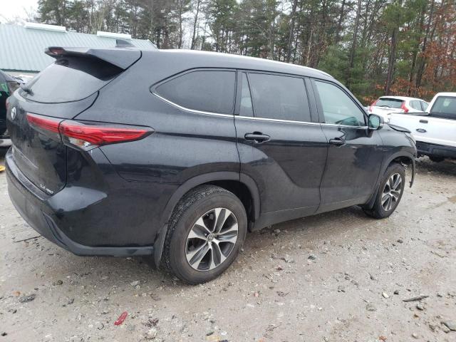 Image 3 of 2020 TOYOTA HIGHLANDER XLE 2020 with VIN 5TDHZRBH7LS042909