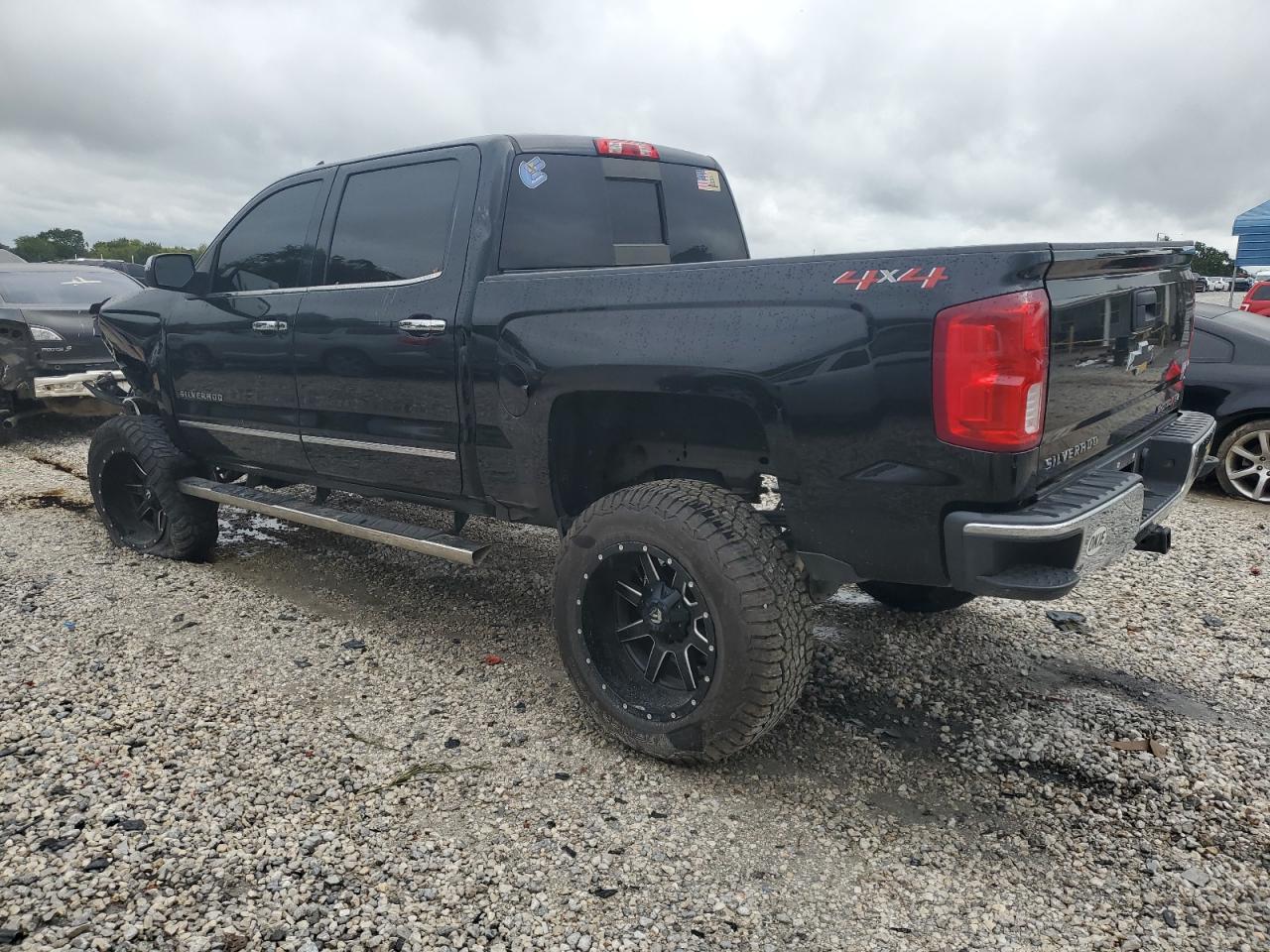 Image 2 of 2018 CHEVROLET SILVERADO K1500 LTZ 2018 with VIN 3GCUKSEC1JG451834