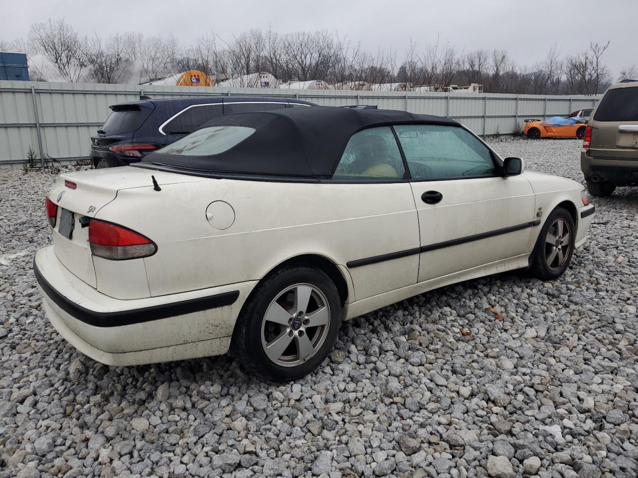 Image 3 of 2003 SAAB 9-3 SE 2003 with VIN YS3DF78K537010610