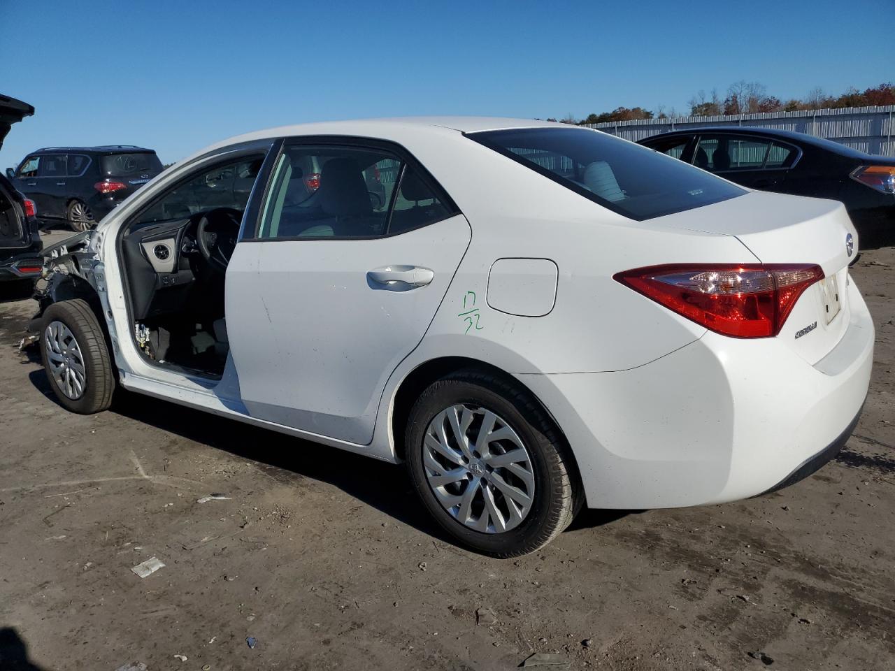 Image 2 of 2018 TOYOTA COROLLA L 2018 with VIN 2T1BURHE8JC084044
