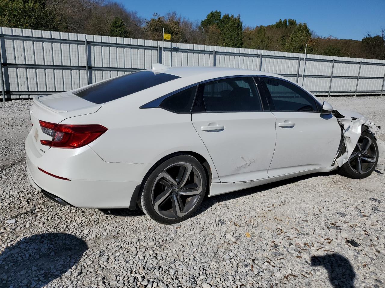 Изображение 3 2019 HONDA ACCORD SPORT 2019 с VIN 1HGCV1F32KA132794