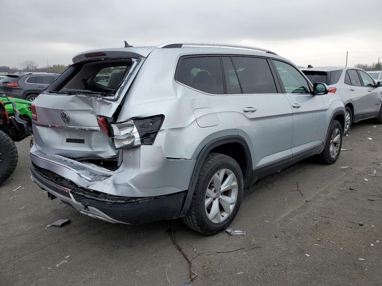 Image 3 of 2018 VOLKSWAGEN ATLAS SEL 2018 with VIN 1V2MR2CA9JC559035