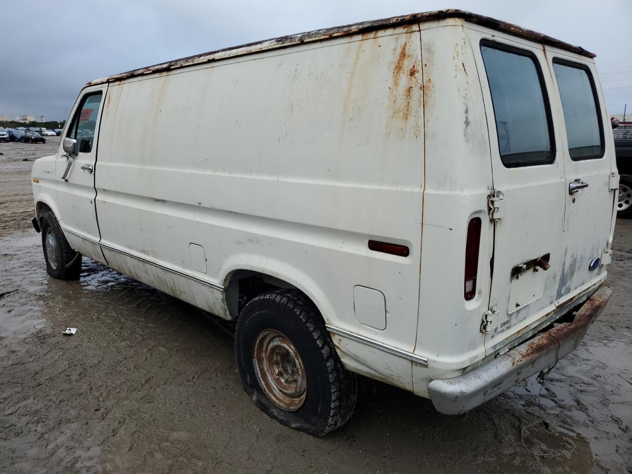 Image 2 of 1990 FORD ECONOLINE E250 VAN 1990 with VIN 1FTFE24Y8LHA31655