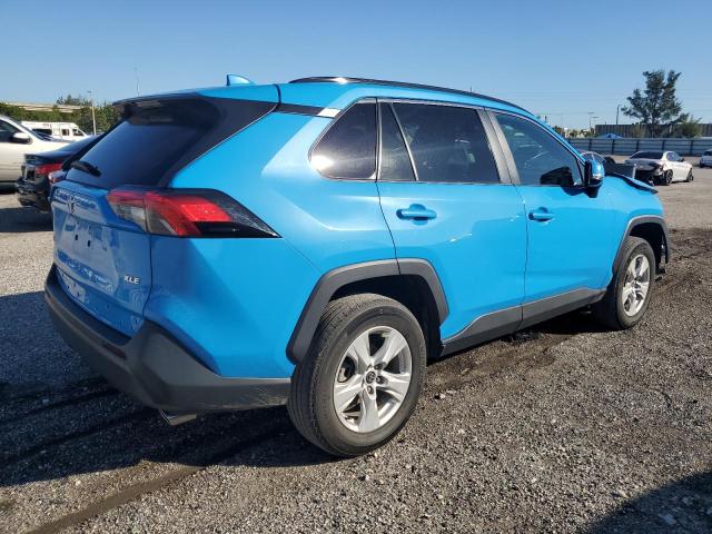 Obraz 3 z 2021 TOYOTA RAV4 XLE 2021 z VIN 2T3W1RFV3MW183006