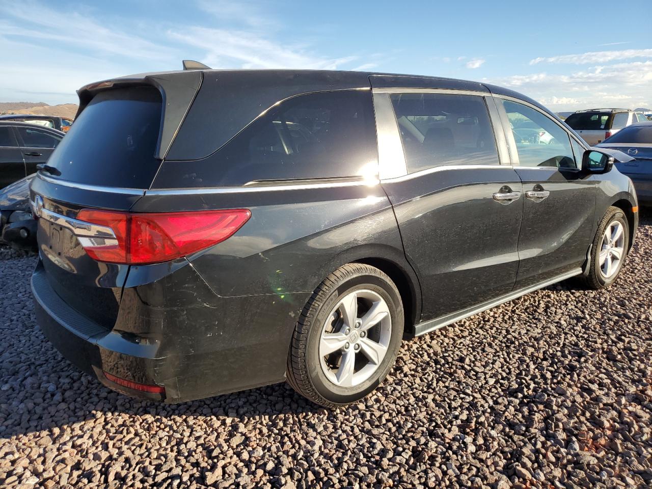 Image 3 of 2019 HONDA ODYSSEY EX 2019 with VIN 5FNRL6H57KB014287