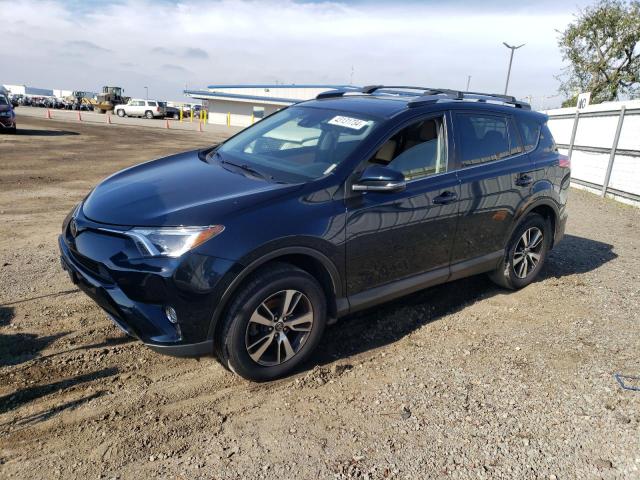 Obraz 1 z 2017 TOYOTA RAV4 XLE 2017 z VIN JTMWFREV0HJ138483