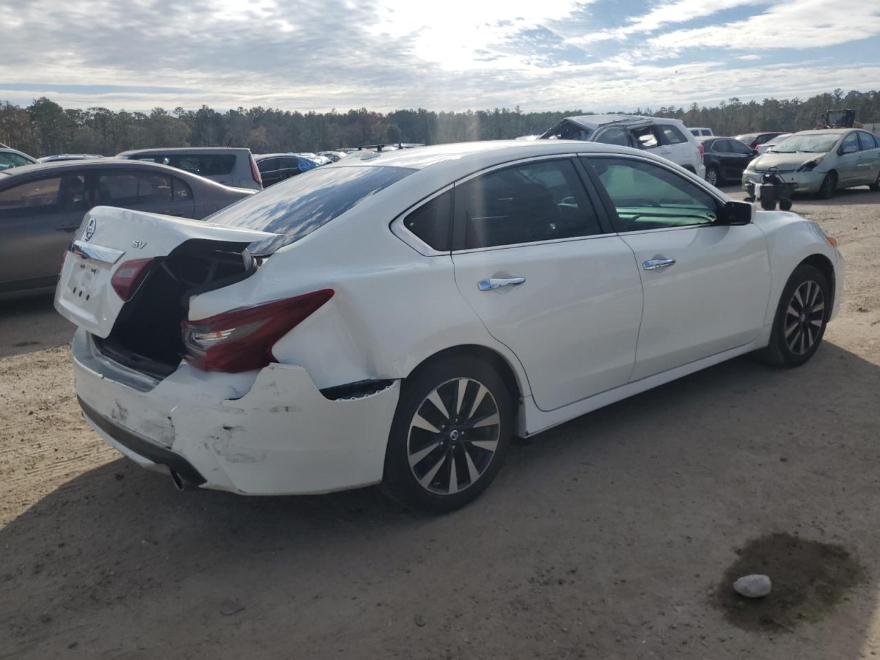 Image 3 of 2018 NISSAN ALTIMA 2.5 2018 with VIN 1N4AL3AP6JC161256