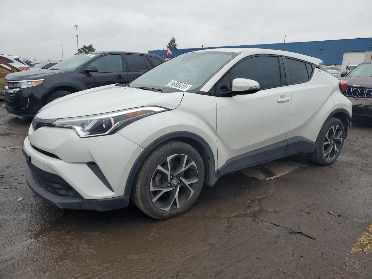 2018 TOYOTA C-HR XLE 2018 image