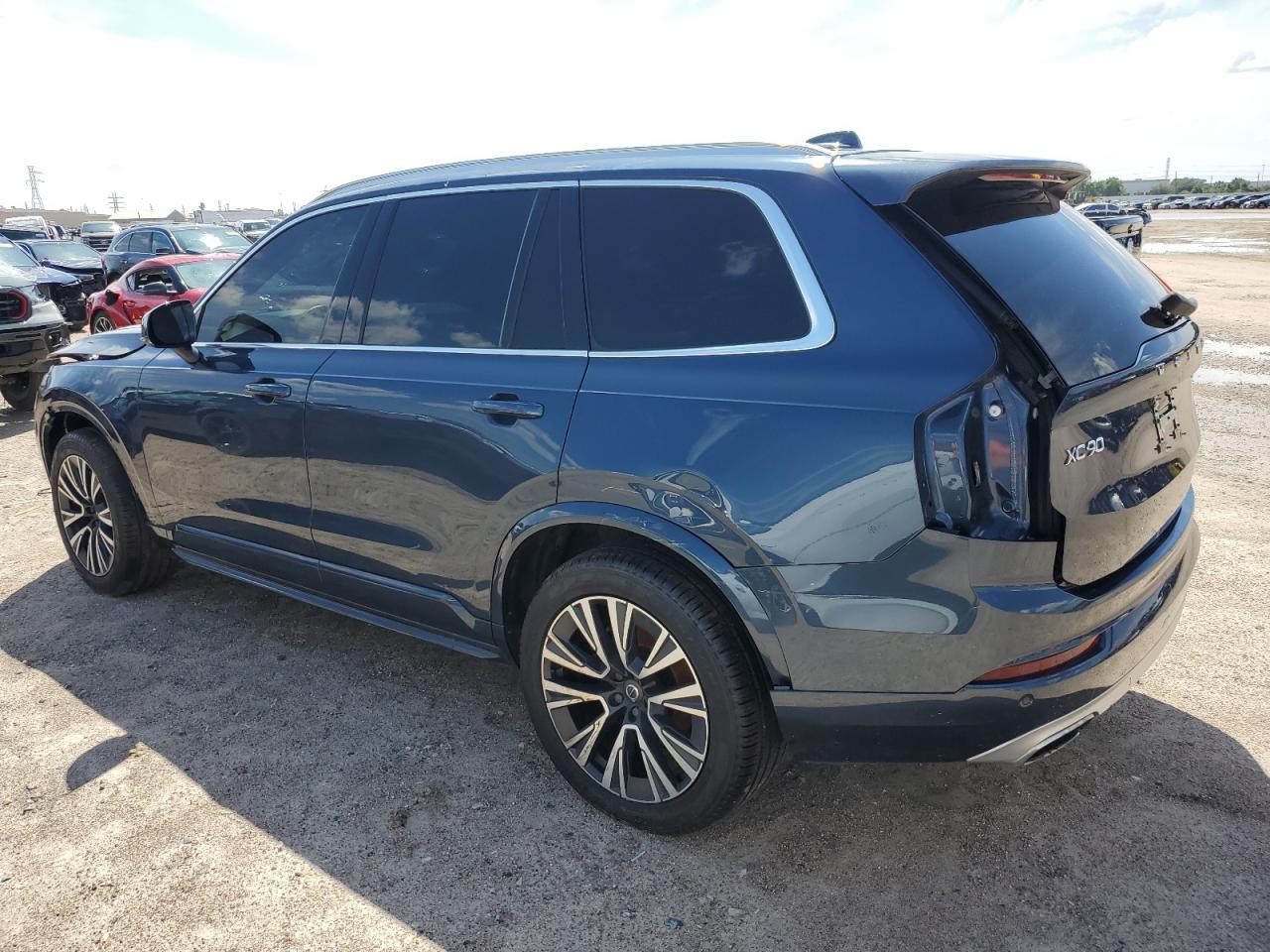Изображение 2 Volvo Xc90 T6 Momentum 2021 с VIN YV4A22PK9M1751354
