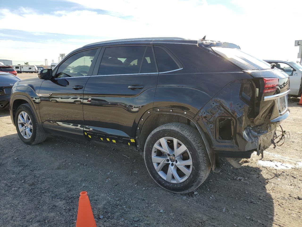 Image 2 of 2020 VOLKSWAGEN ATLAS CROSS SPORT S 2020 with VIN 1V2AC2CA7LC200578