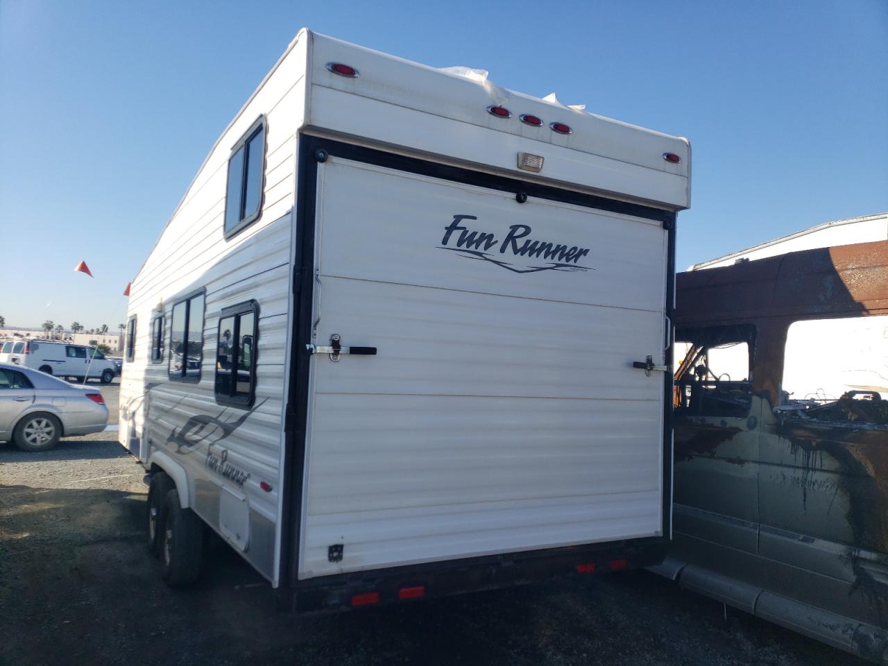 Image 3 of 2009 CARS TRAILER 2009 with VIN 4HXSB23289C146024
