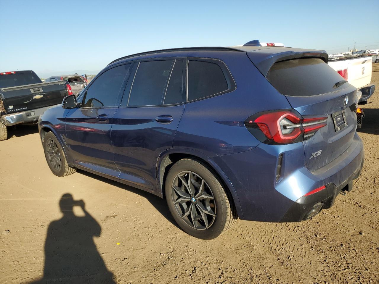 Изображение 2 2022 BMW X3 XDRIVE30I 2022 с VIN 5UX53DP07N9J01676
