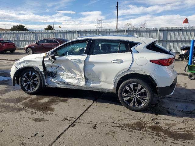 Obraz 2 z 2017 INFINITI QX30 BASE 2017 z VIN SJKCH5CR9HA028945