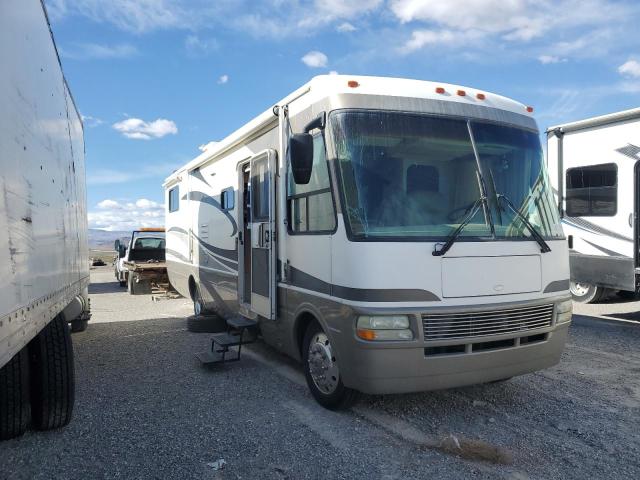 Image 1 of 2005 WORKHORSE CUSTOM CHASSIS MOTORHOME CHASSIS W22 2005 with VIN 5B4MP67G653410218