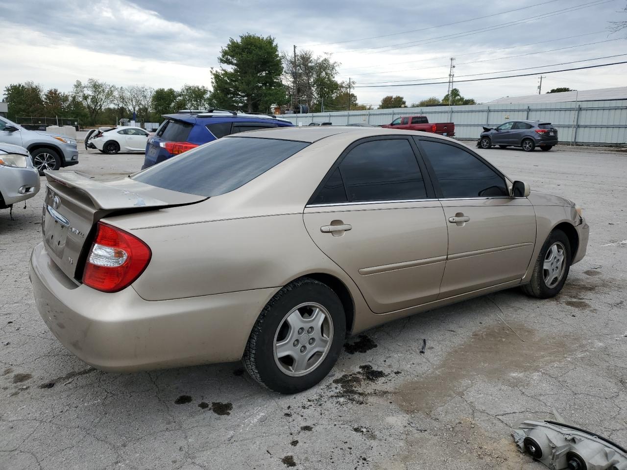 Изображение 3 2002 TOYOTA CAMRY LE 2002 с VIN 4T1BF32K82U033973