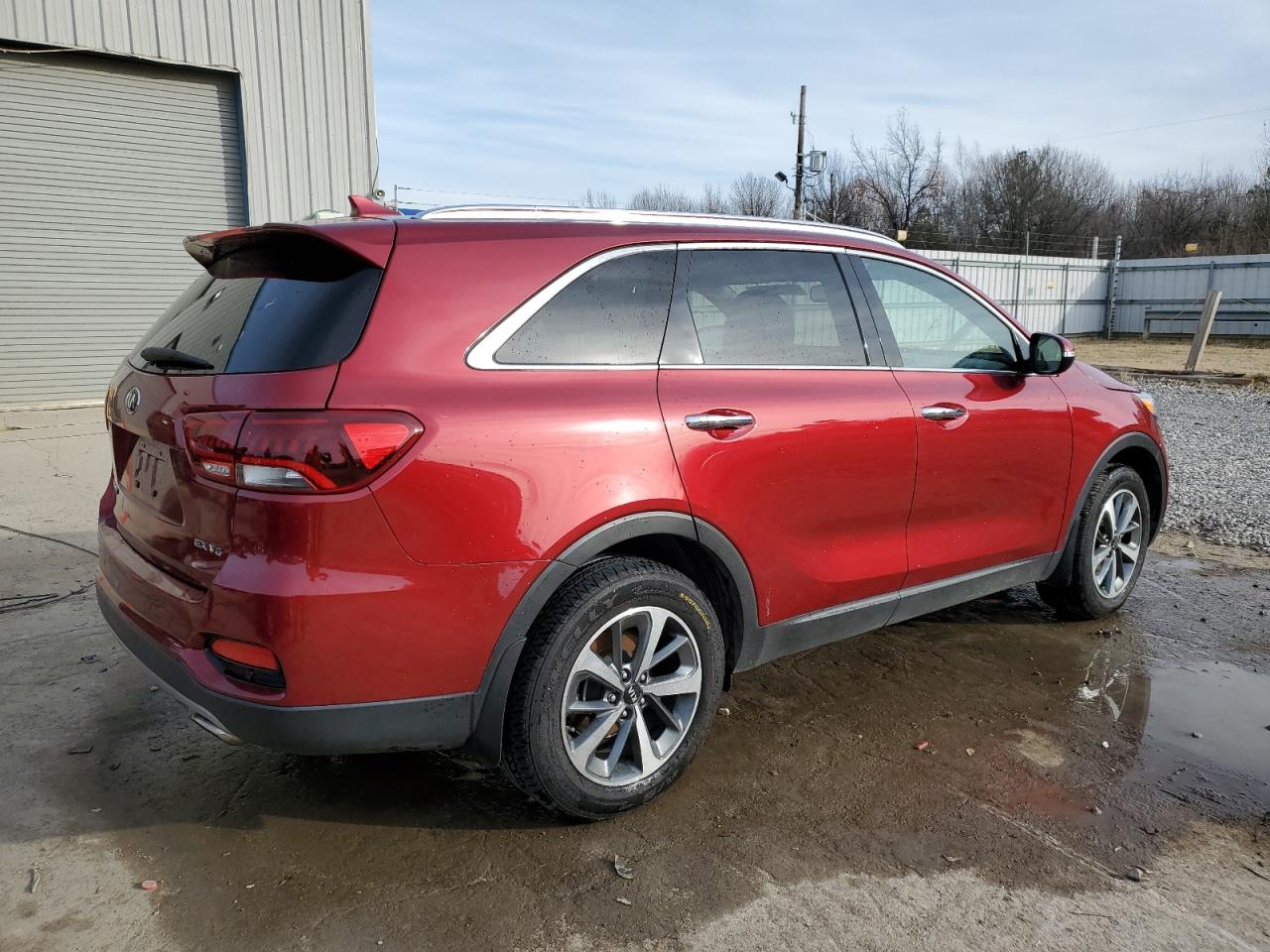 Image 3 of 2019 KIA SORENTO EX 2019 with VIN 5XYPH4A55KG460065