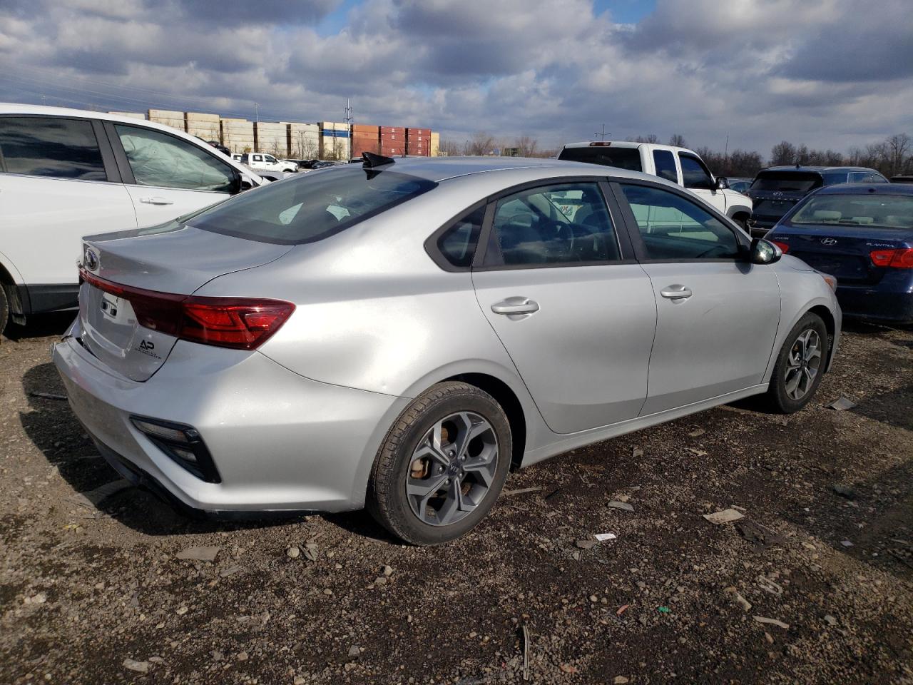 Image 3 of 2019 KIA FORTE FE 2019 with VIN 3KPF24AD5KE028285
