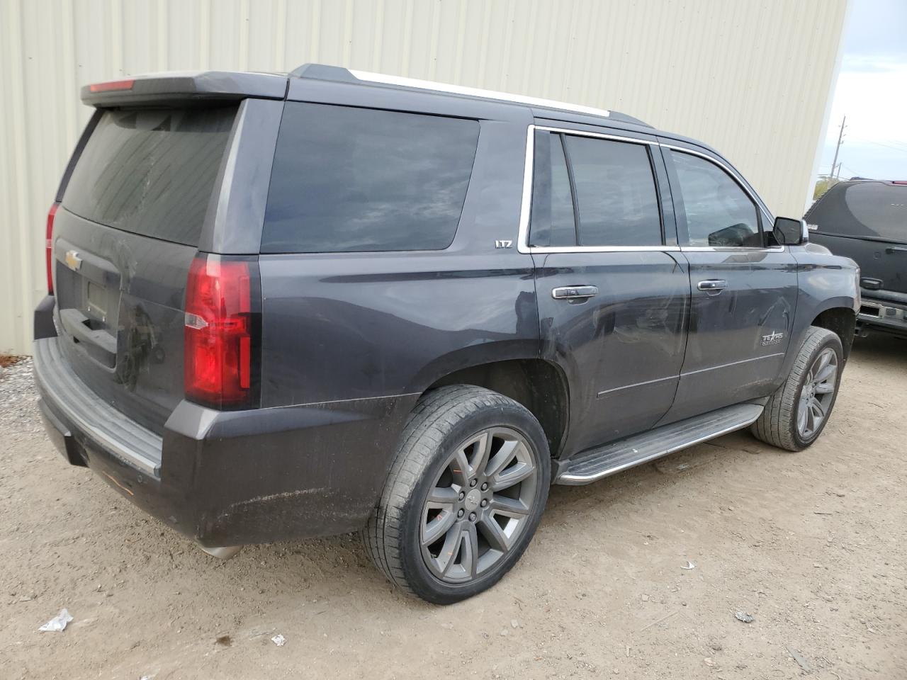 Image 3 of 2015 CHEVROLET TAHOE C1500 LTZ 2015 with VIN 1GNSCCKC9FR747634