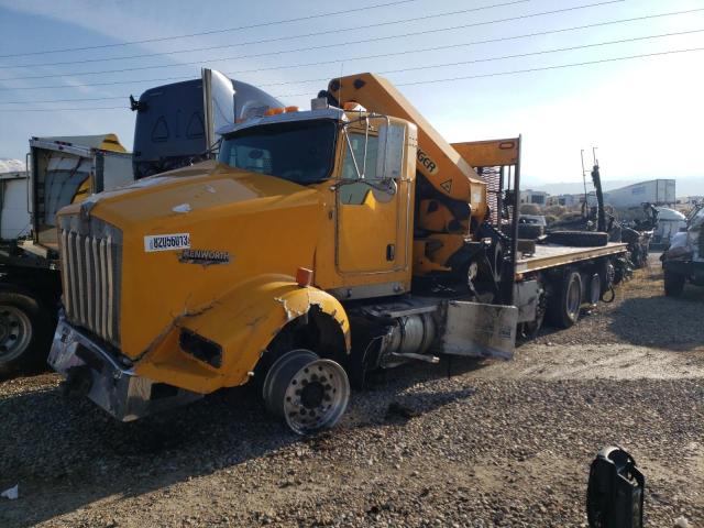 Image 2 of 2005 KENWORTH CONSTRUCTION T800 2005 with VIN 1NKDX4EX75R090758