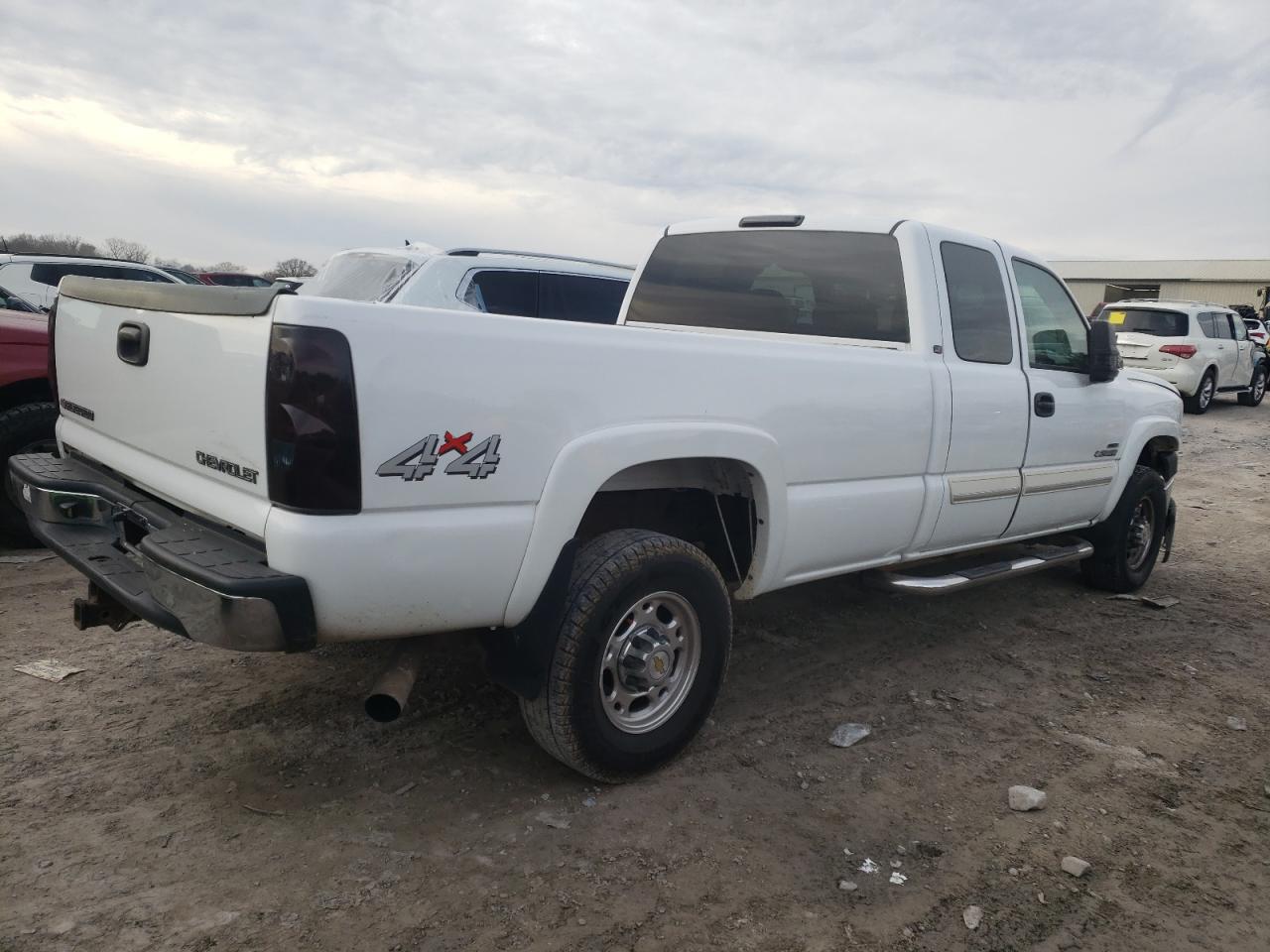 Obraz 3 z 2004 CHEVROLET SILVERADO K2500 HEAVY DUTY 2004 z VIN 1GCHK29164E140115