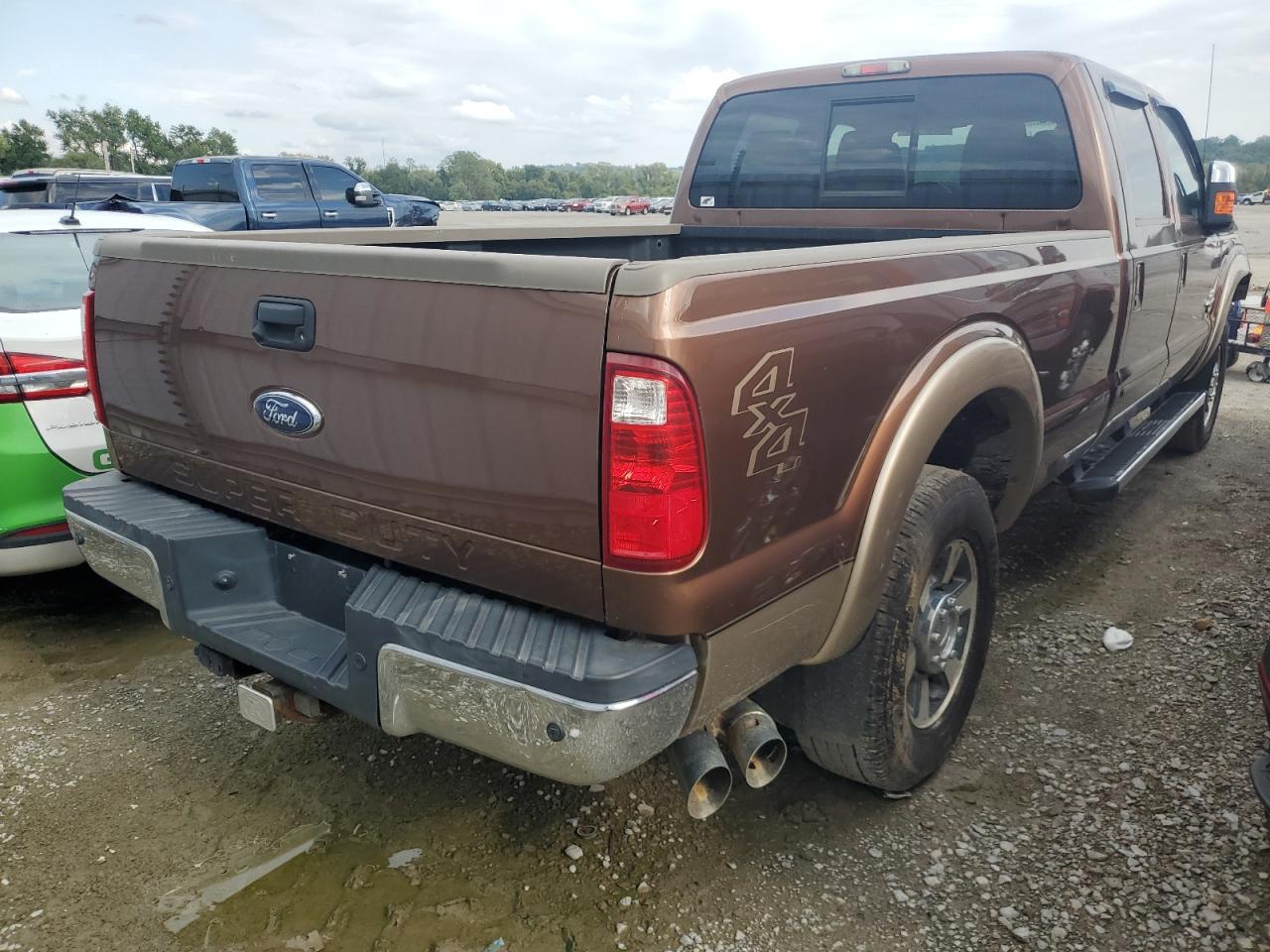 Image 3 of Ford F250 Super Duty 2011 with VIN 1FT7W2BT0BEA45171